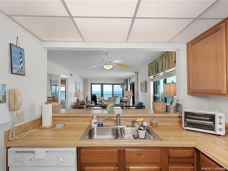 10200 S Ocean Dr #510 — Photo 16