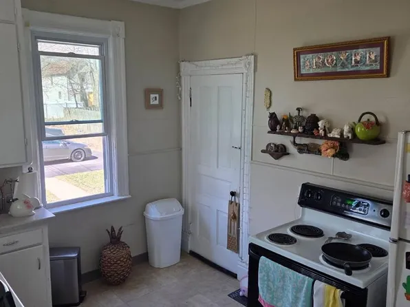 818 6th St, 818 6th St S #822, La Crosse, WI 54601