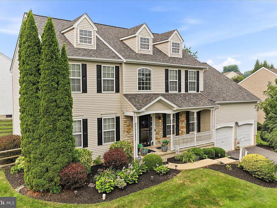 1st image of 157 Schoolview Ln