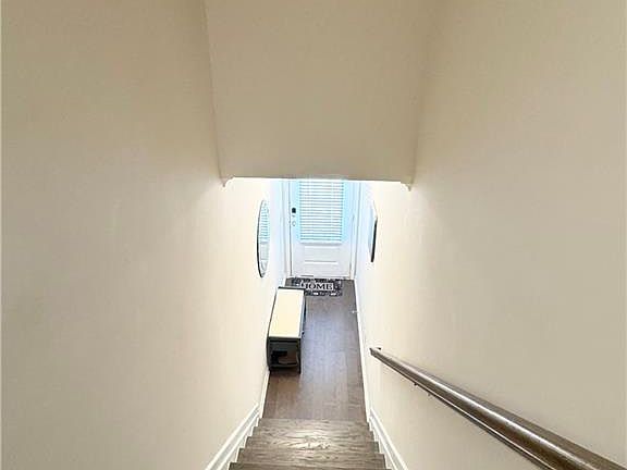 4th image of 3025 Westpoint Cir