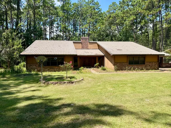 809 Loblolly Ln, Leesville, LA 71446