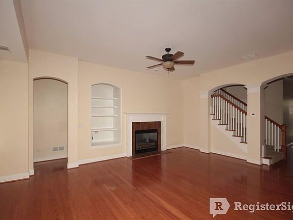 2nd image of 3265 Founders Way