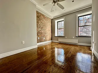 Rented by Nest Seekers International