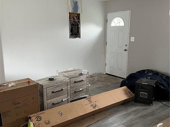 5th image of 4848 Ericson Ave
