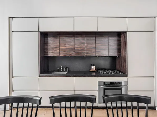 55 Wall St APT 830, New York, NY 10005