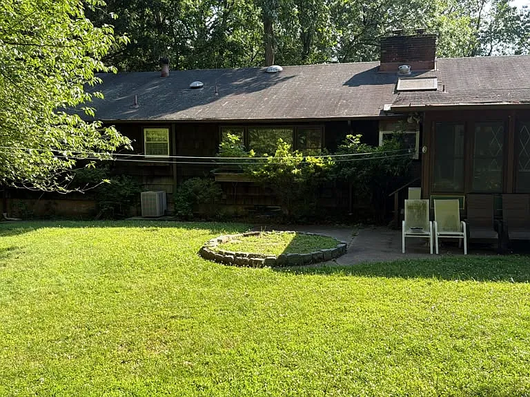 48 Dellwood Rd — Photo 1