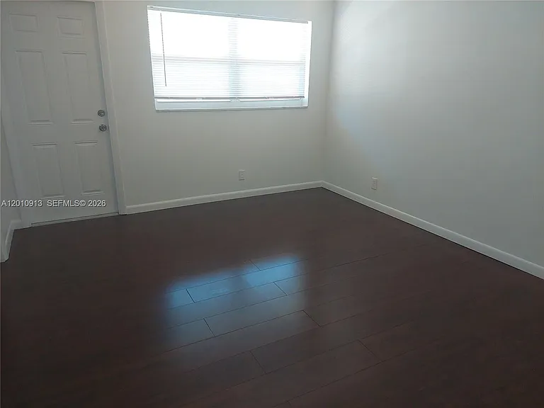 1617 SE 15th St #605 — Photo 10