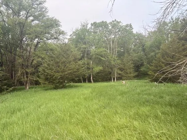 6 Beltrane Dr, Yankton, SD 57078