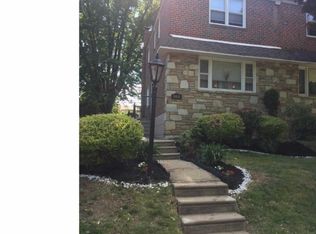 8408 Large St, Philadelphia, PA 19152