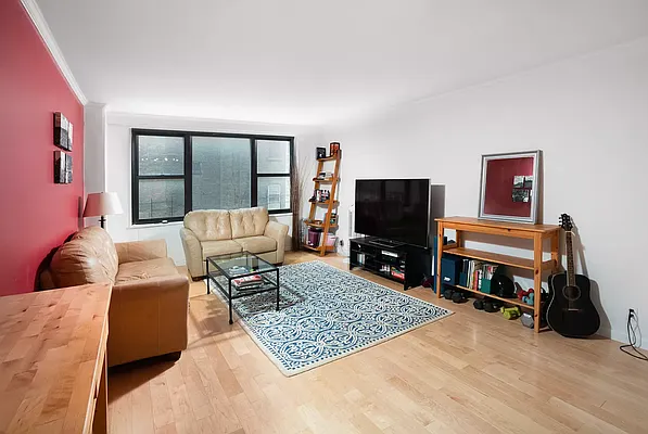 Rented by Keller Williams NYC | media 8