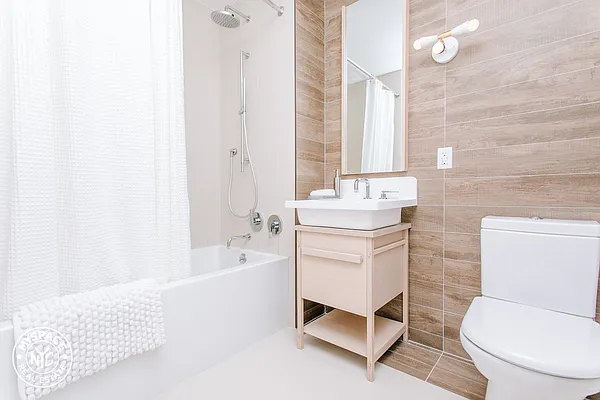 Rented by MySpaceNYC | media 23