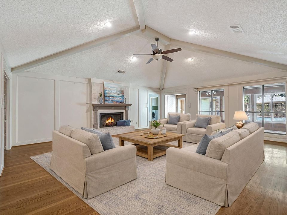 1st image of 1015 Woodhorn Drive
