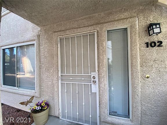 2nd image of 3128 Tarpon Dr Unit 102