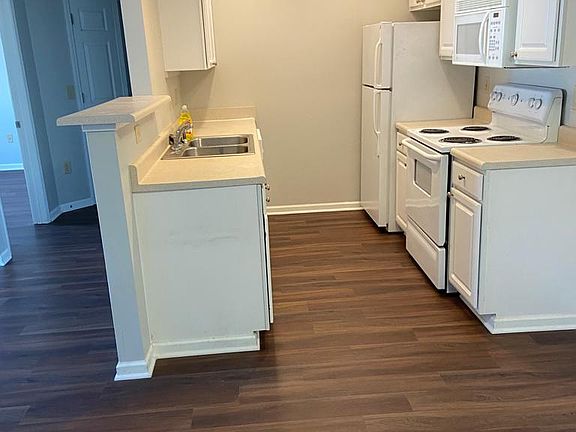 5th image of 5584 Cypress Chase