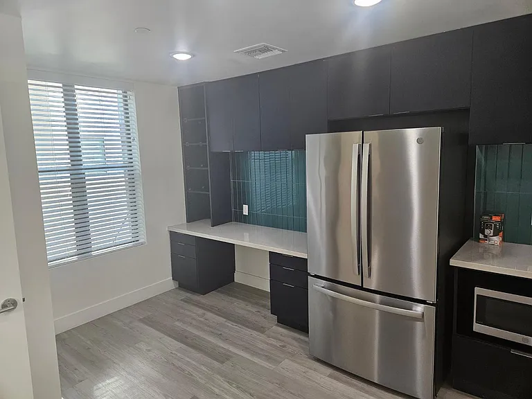 309 S Roosevelt St — Photo 5