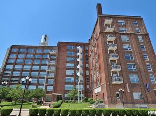 401 SW Water St UNIT 806, Peoria, IL