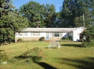 1637 S Old Post Rd, Castleton, NY 12033