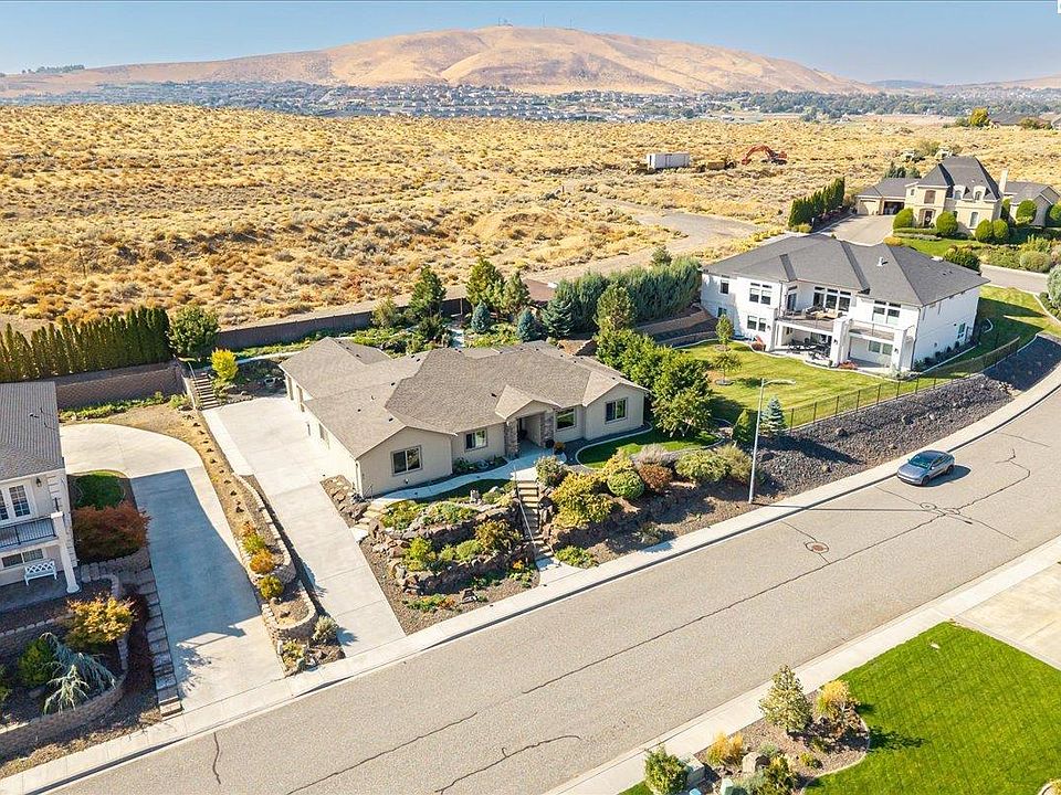 1st image of 477 Heritage Hills Dr