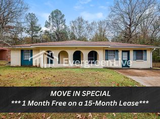 2381 Harahan Rd, Pearl, MS 39208