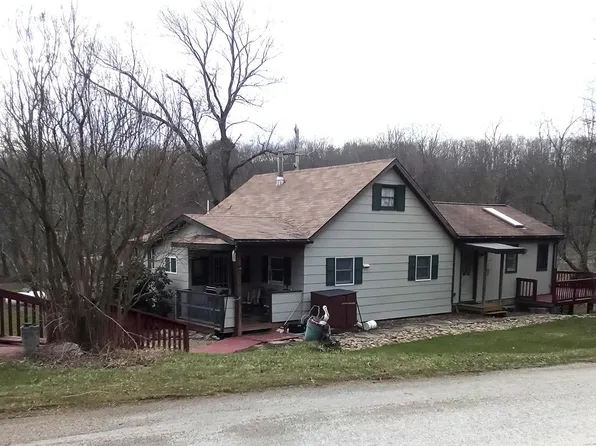 1113 Old Petroleum Center Rd, Titusville, PA 16354