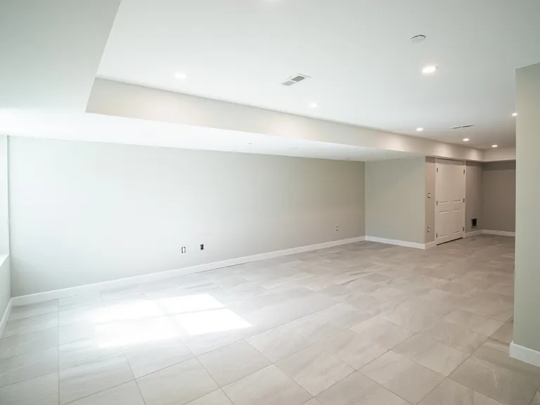 4721 Salmon St — Photo 11