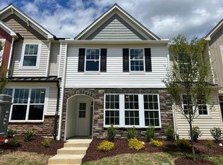 219 Channel Drop Dr, Clayton, NC 27520