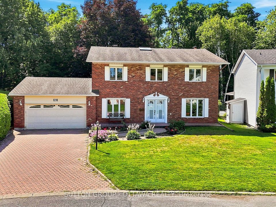 1st image of 29 Chesswood Ct