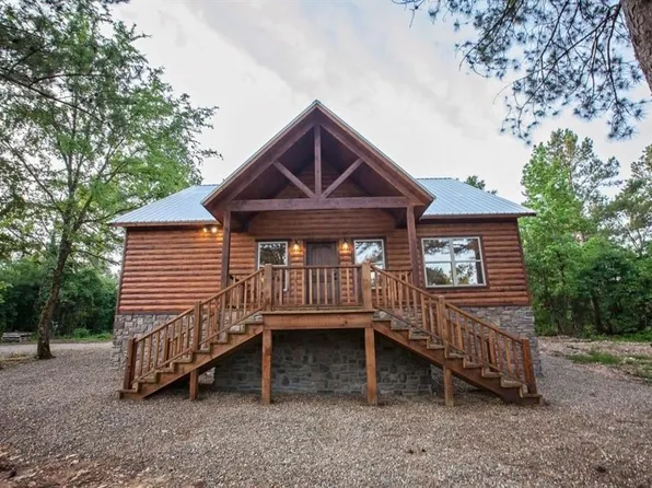 997 Pine Hills Rd, Broken Bow, OK 74728