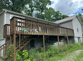32 Hummingbird Ln, Hazard, KY 41701
