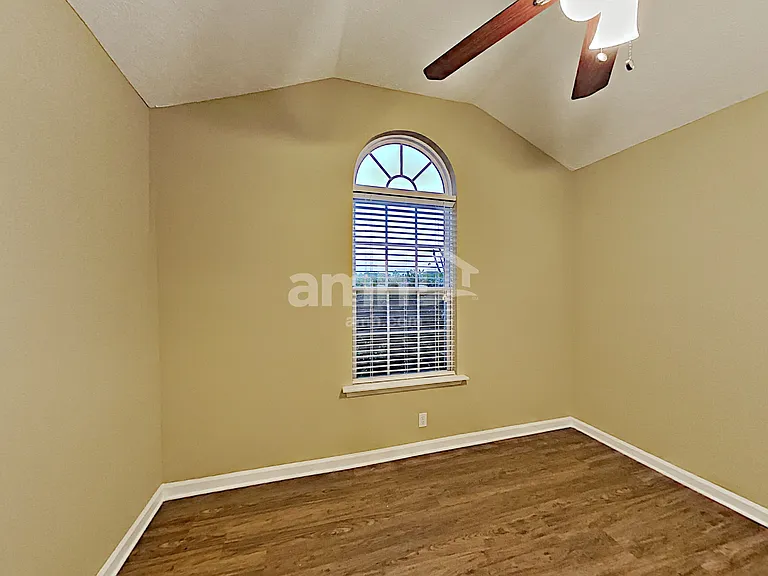 4328 Pender Ct — Photo 16
