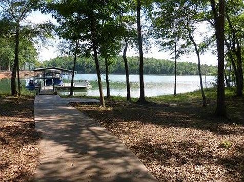 4th image of 276 Panorama Dr