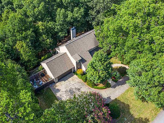 2nd image of 294 Hollis Dr