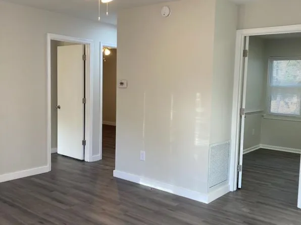 310 Brookedge Dr, Colonial Heights, VA 23834