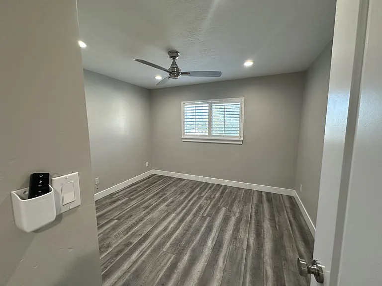 430 N 1000 E #1 — Photo 5