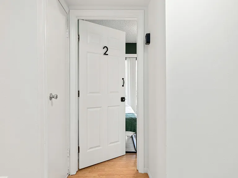 1823 Pelham Ave #1 — Photo 21