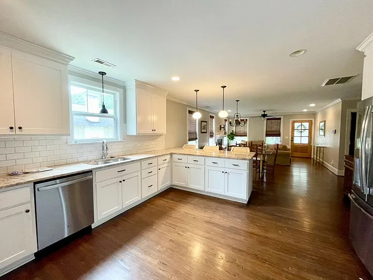 3028 Hope Ave — Photo 7