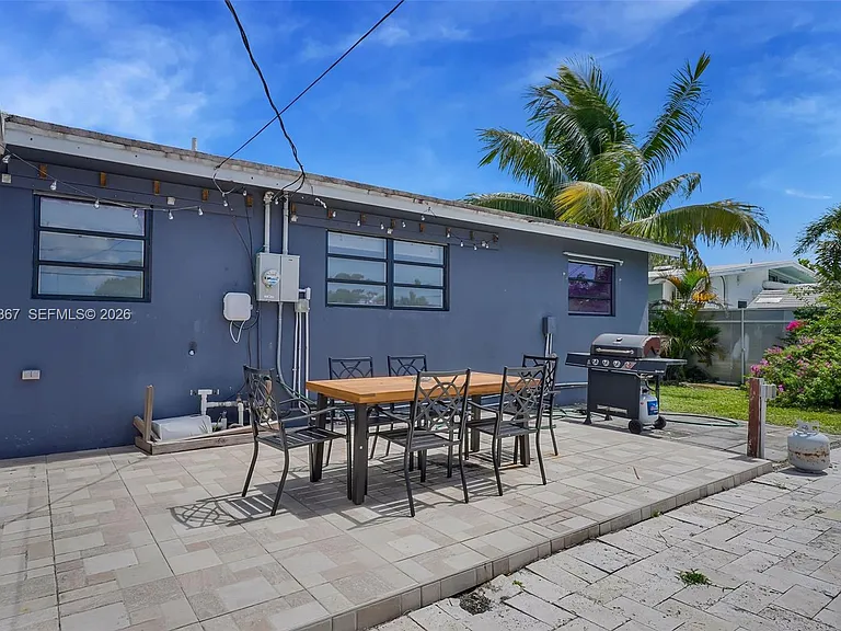 3338 Cleveland St — Photo 21