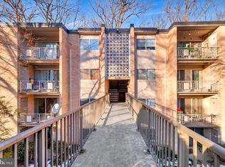 5103 Crossfield Ct APT 5, Rockville, MD 20852