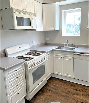 5th image of 3517-21 W Grace St #3517-2E