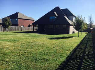 124 Devonshire Ave, Lowell, AR 72745