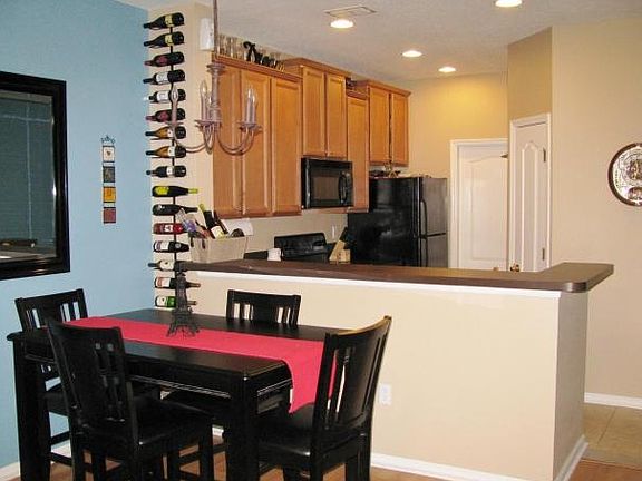 3rd image of 6110 Bartram Village Dr