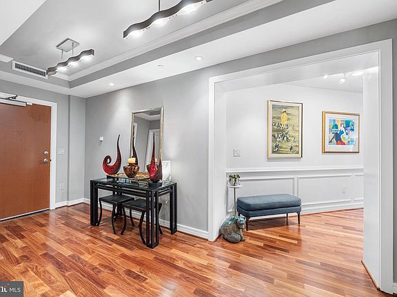3rd image of 190 Presidential Blvd Unit 302