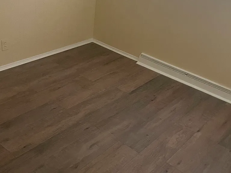 9719 Newton Dr — Photo 4