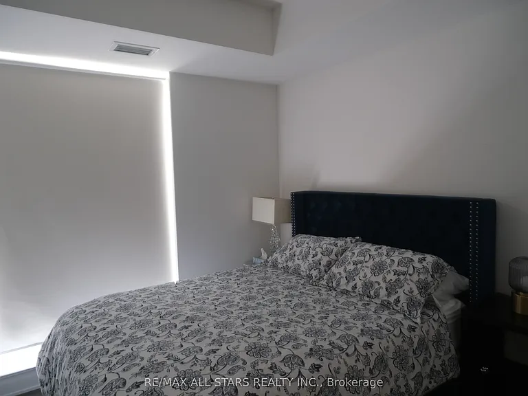 130 River St #1007 — Photo 11