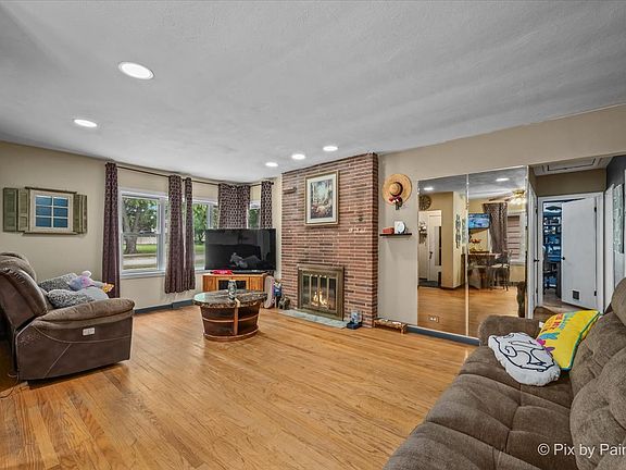 4th image of 2119 Cherry Ave