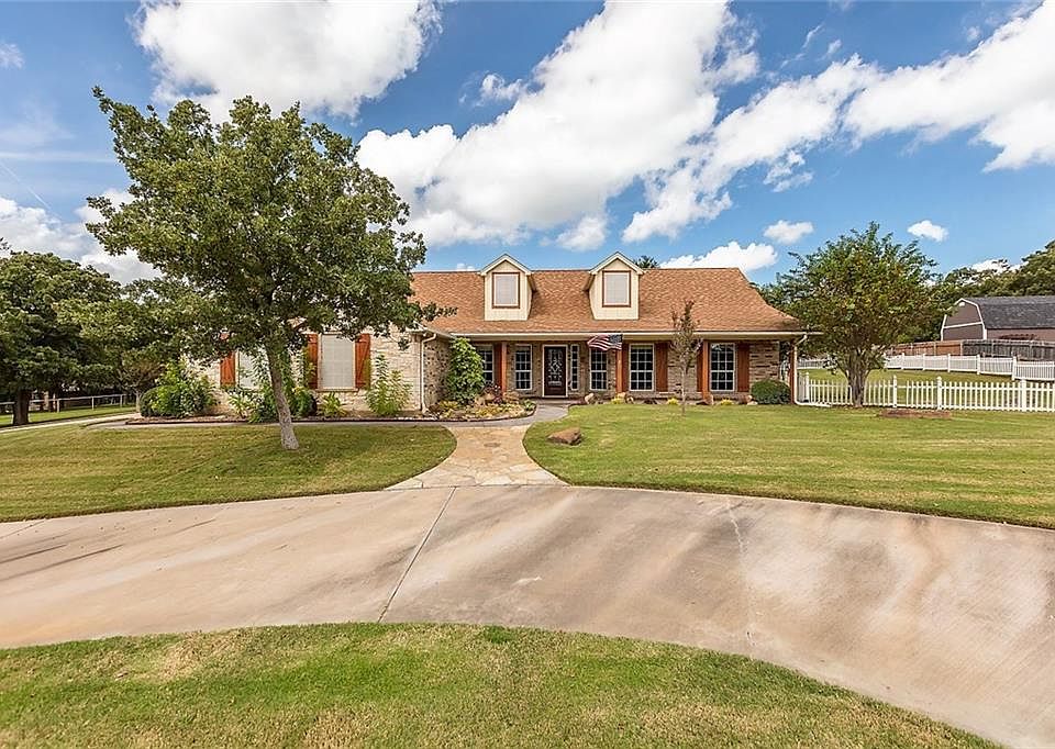 1st image of 154 Forest Creek Cir