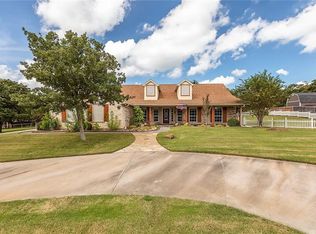 154 Forest Creek Cir, Weatherford, TX 76088