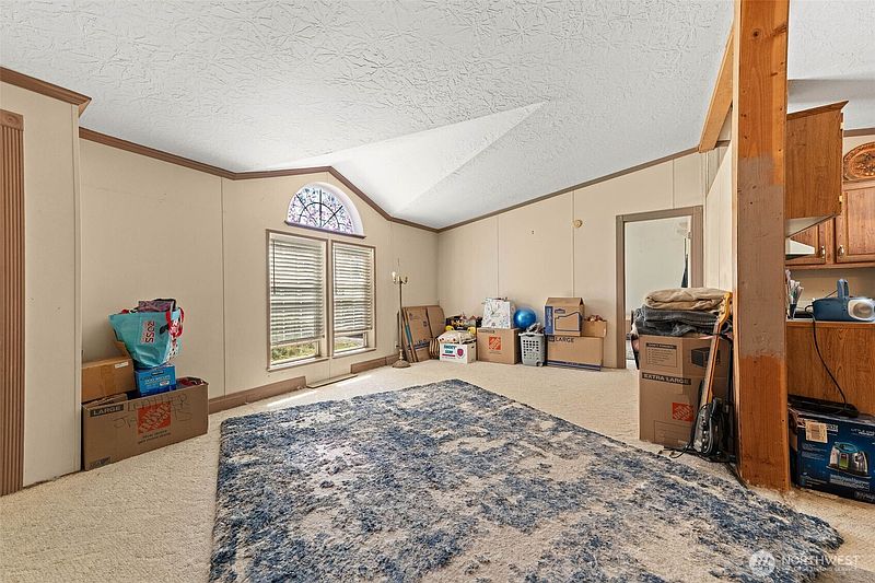 3rd image of 11540 6th Avenue SE