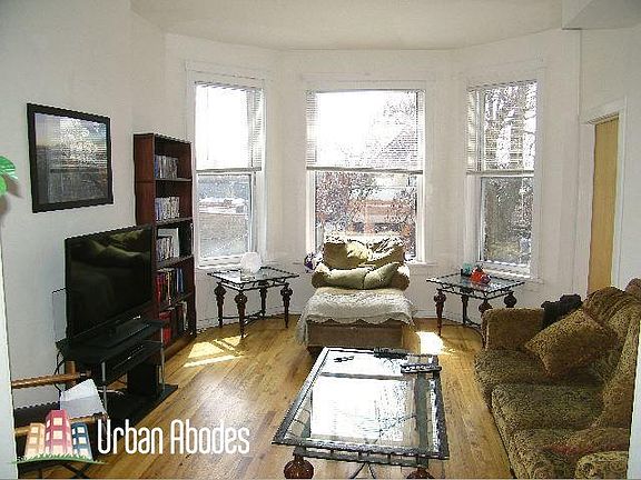 5th image of 2312 W Dickens Ave #Ua1f