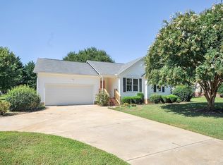 121 Duncan Rd, Greenville, SC 29617